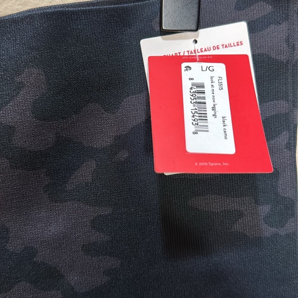 SPANX Look at Me Now High-Waisted Seamless Leggings - Black Camo L - Picture 4 of 6